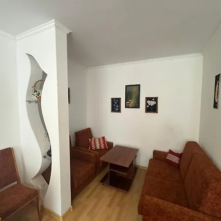 затишна 1 кімнатна *